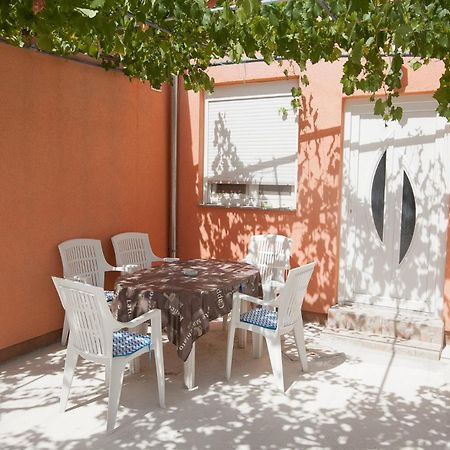 Apartment Toni With Private Parking Zadar Bagian luar foto