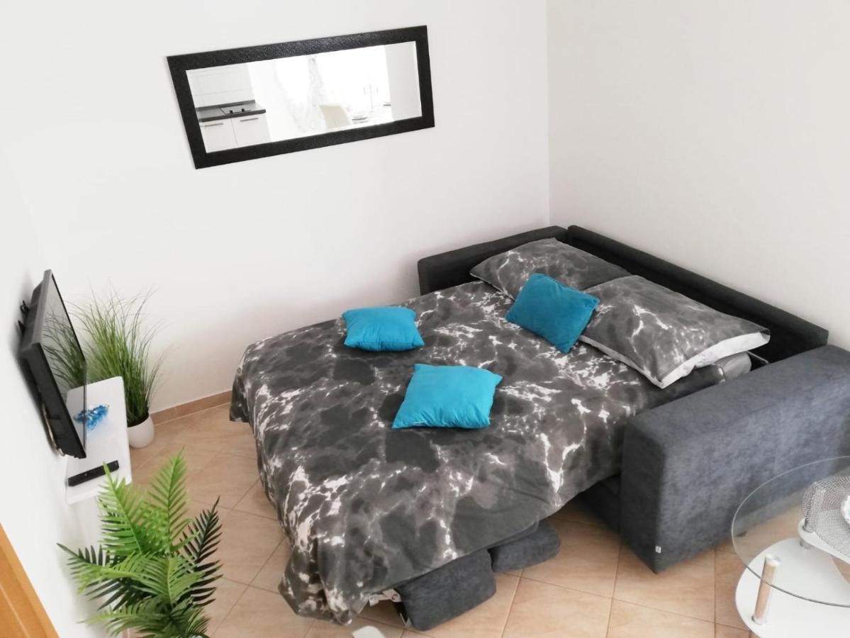 Apartment Toni With Private Parking Zadar Bagian luar foto