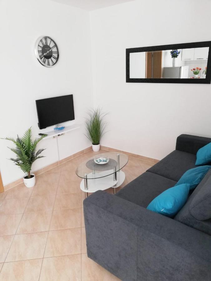 Apartment Toni With Private Parking Zadar Bagian luar foto