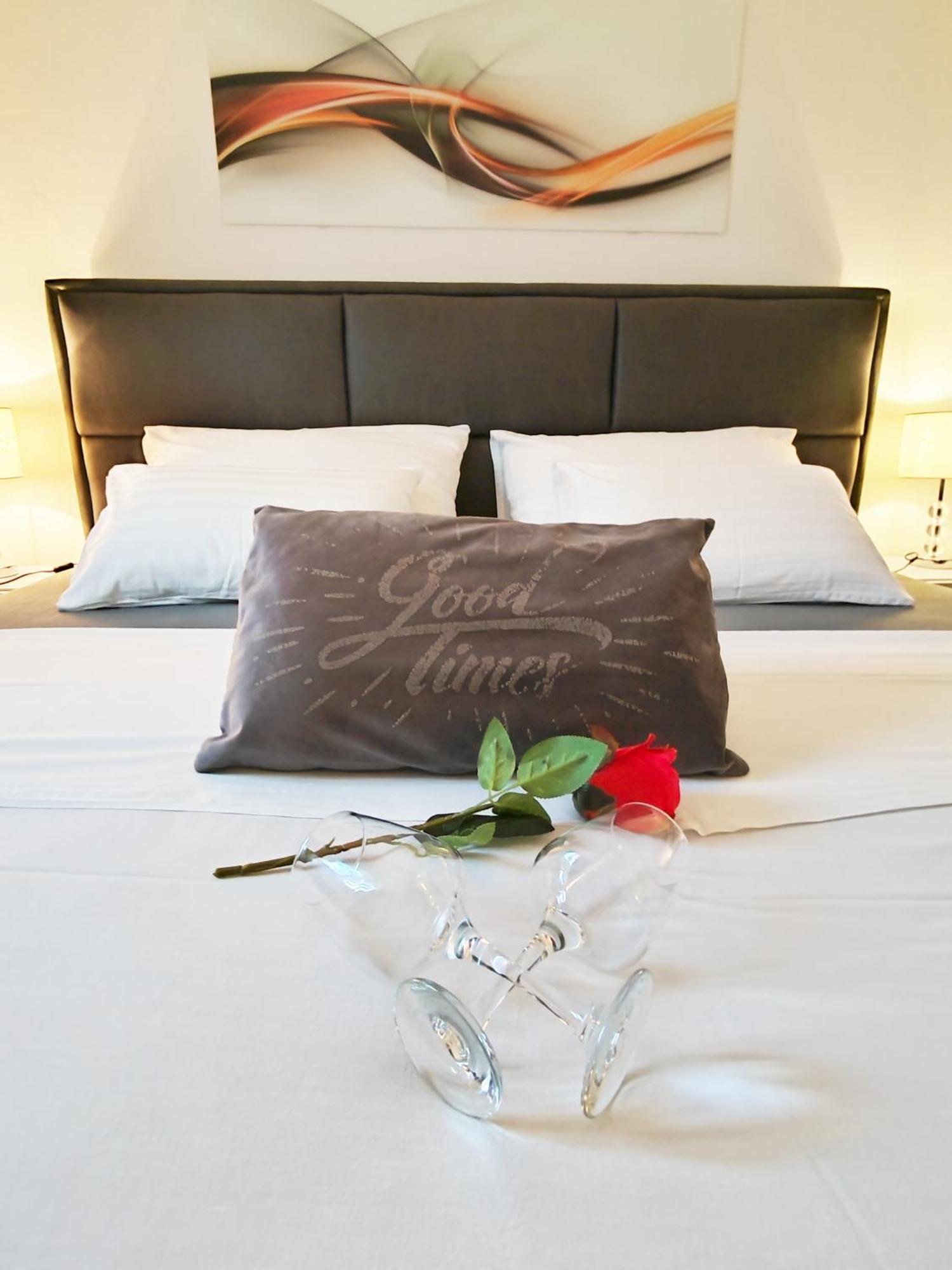 Apartment Toni With Private Parking Zadar Bagian luar foto